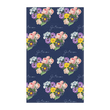 Load image into Gallery viewer, Je t&#39;aime hand towel